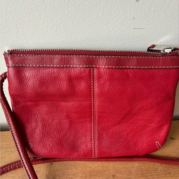 Tignanello leather crossbody. 9”x7”. - Picture 2 of 4